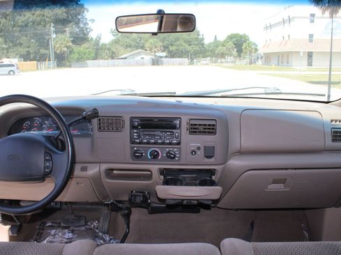Used 2001 Ford F250 4x4 SuperCab Super Duty image 12