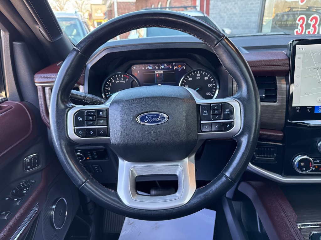 Used 2024 Ford Expedition Limited AWD/4WD image 34