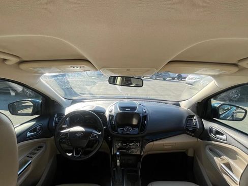 Used 2017 Ford Escape Titanium FWD image 10