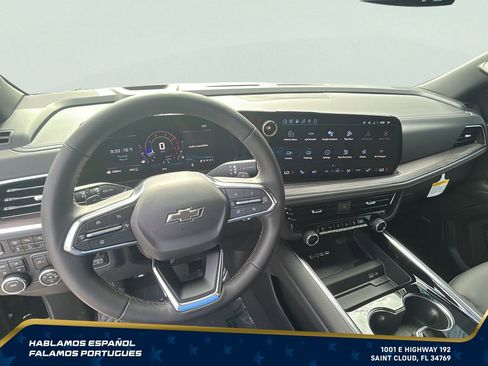 New 2026 Chevrolet Suburban Z71 w/ Comfort Package AWD/4WD image 17