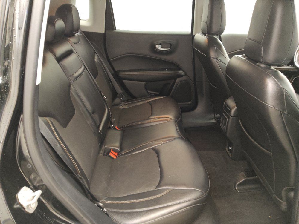 Used 2018 Jeep Compass Latitude FWD image 19