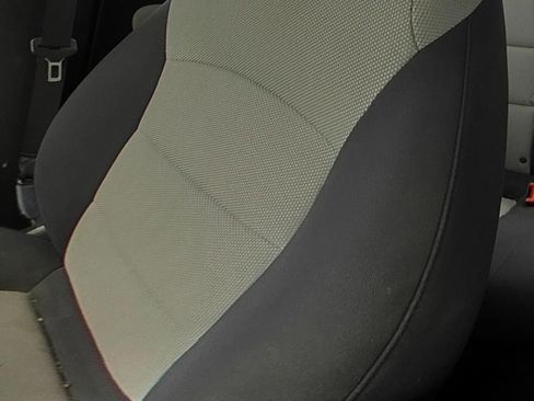 Used 2014 Chevrolet Cruze LS FWD image 12