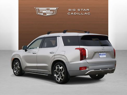 Used 2022 Hyundai Palisade Calligraphy image 3