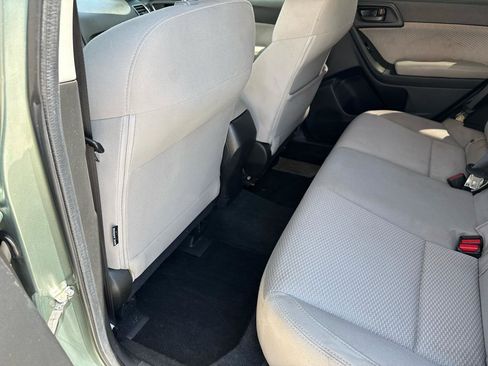 Used 2017 Subaru Forester 2.5i Premium AWD/4WD image 39