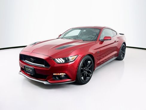 Used 2017 Ford Mustang GT Premium RWD image 3