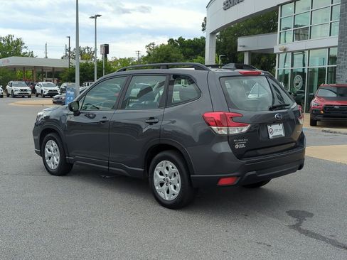 Used 2021 Subaru Forester AWD/4WD image 5
