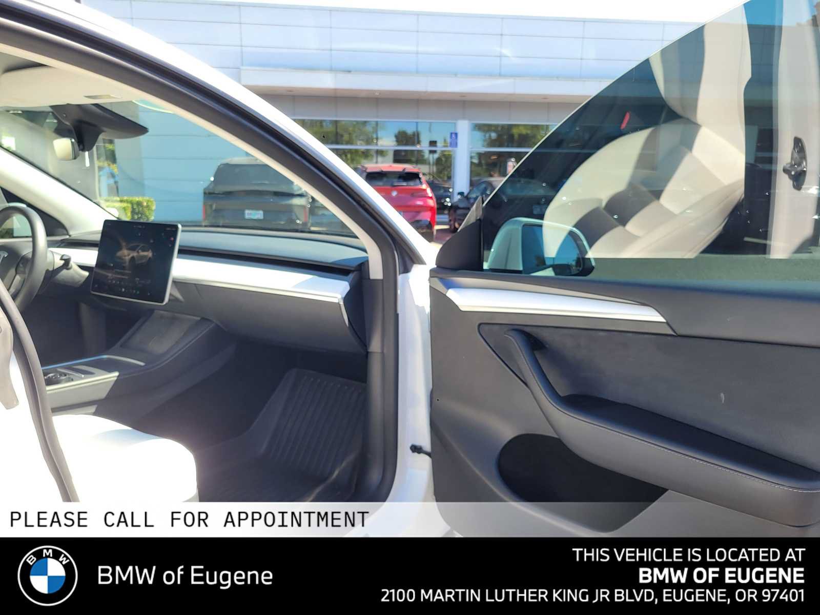 Used 2023 Tesla Model Y Performance AWD/4WD image 10