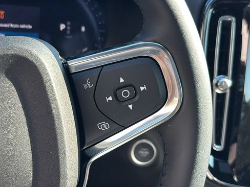 New 2026 Volvo XC40 B5 Ultra AWD/4WD image 17