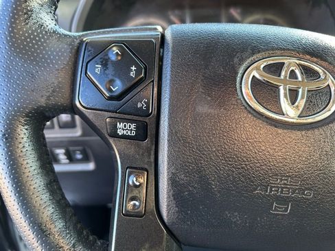 Used 2024 Toyota 4Runner TRD Off-Road Premium image 29