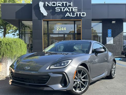 Used 2023 Subaru BRZ Limited RWD image 2