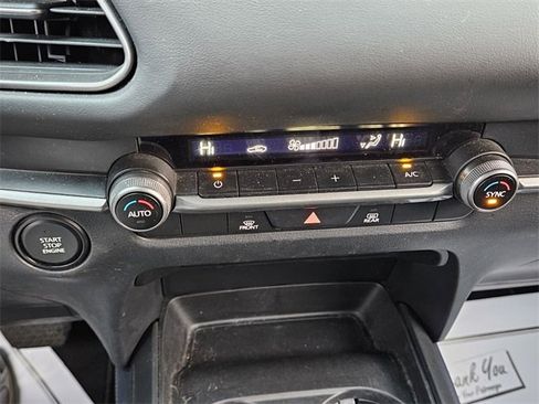 Used 2021 MAZDA CX-30 FWD 2.5 S w/ Select Package image 19