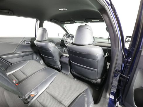 Used 2016 Honda Accord Sport image 19