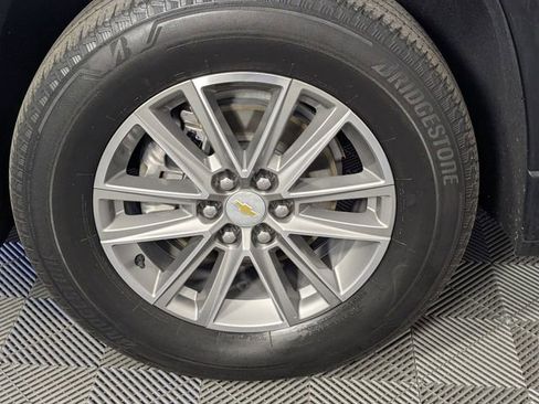 Used 2022 Chevrolet Traverse LT image 8