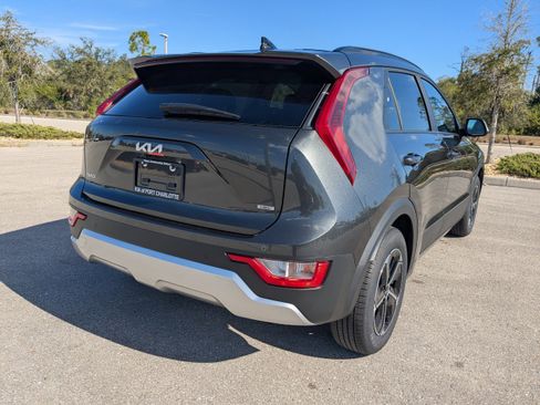 New 2026 Kia Niro EX image 5