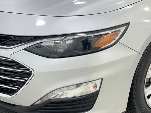 Used 2019 Chevrolet Malibu Hybrid image 31