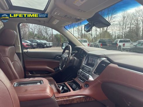 Used 2018 Chevrolet Suburban Premier image 39