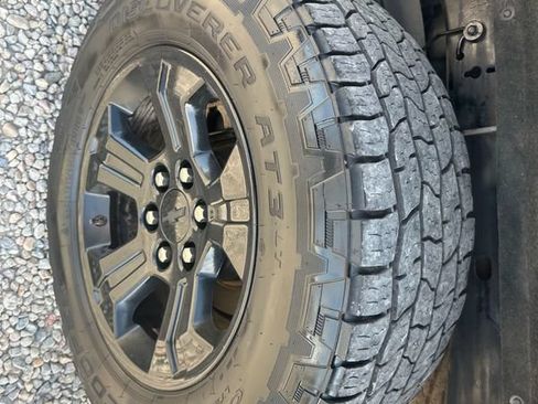 Used 2015 Chevrolet Silverado 1500 LTZ Z71 w/ Midnight Edition AWD/4WD image 40