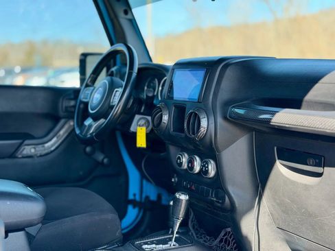 Used 2017 Jeep Wrangler Sport w/ Quick Order Package 24S image 13