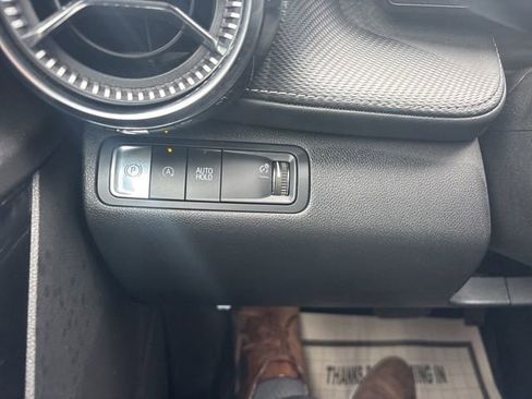 Used 2025 Chevrolet Equinox LT FWD image 19