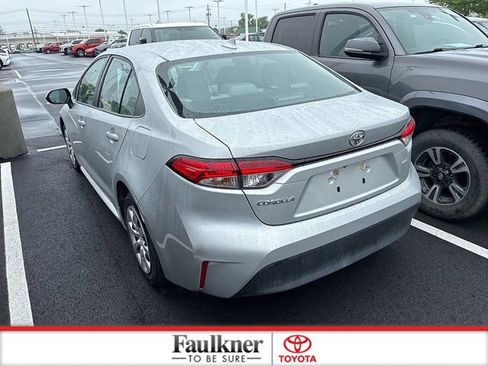 Used 2024 Toyota Corolla LE FWD image 12