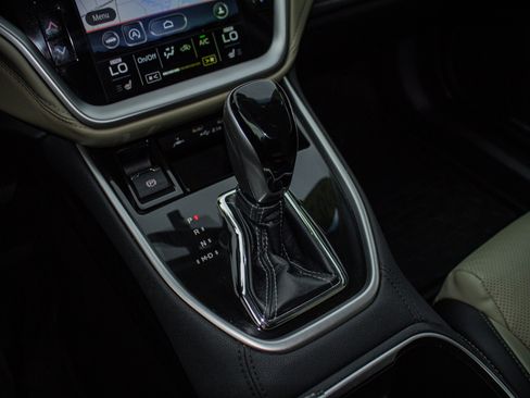 Used 2022 Subaru Outback Limited image 26