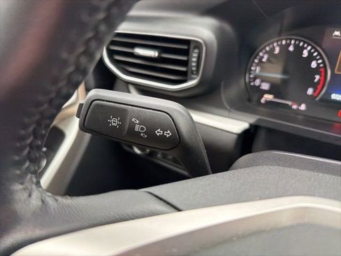 Used 2022 Ford Explorer XLT w/ Equipment Group 202A image 45