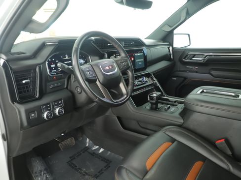 Used 2022 GMC Sierra 1500 AT4 AWD/4WD image 11
