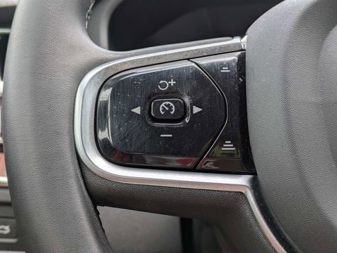 Used 2023 Volvo XC60 B5 Ultimate AWD/4WD image 33
