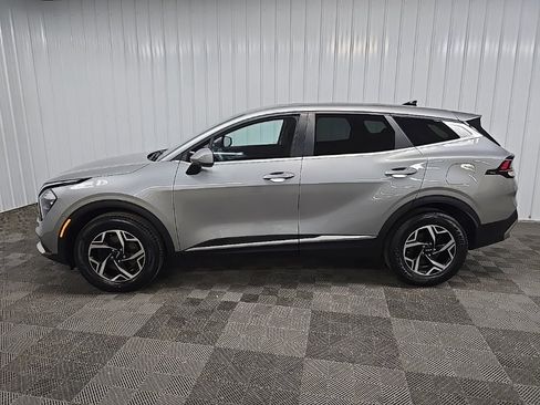 Used 2023 Kia Sportage LX image 5