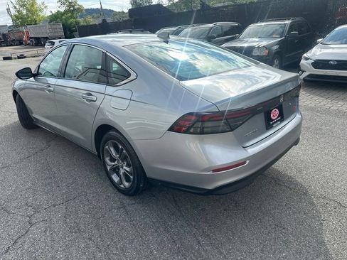 Used 2024 Honda Accord EX image 4