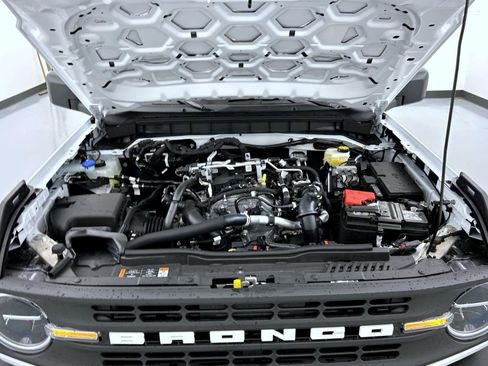 New 2025 Ford Bronco 4-Door image 24