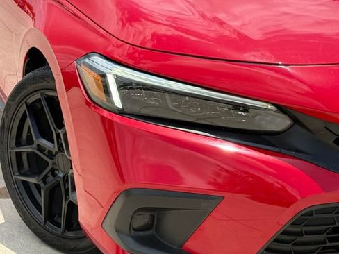 Used 2023 Honda Civic Sport image 3