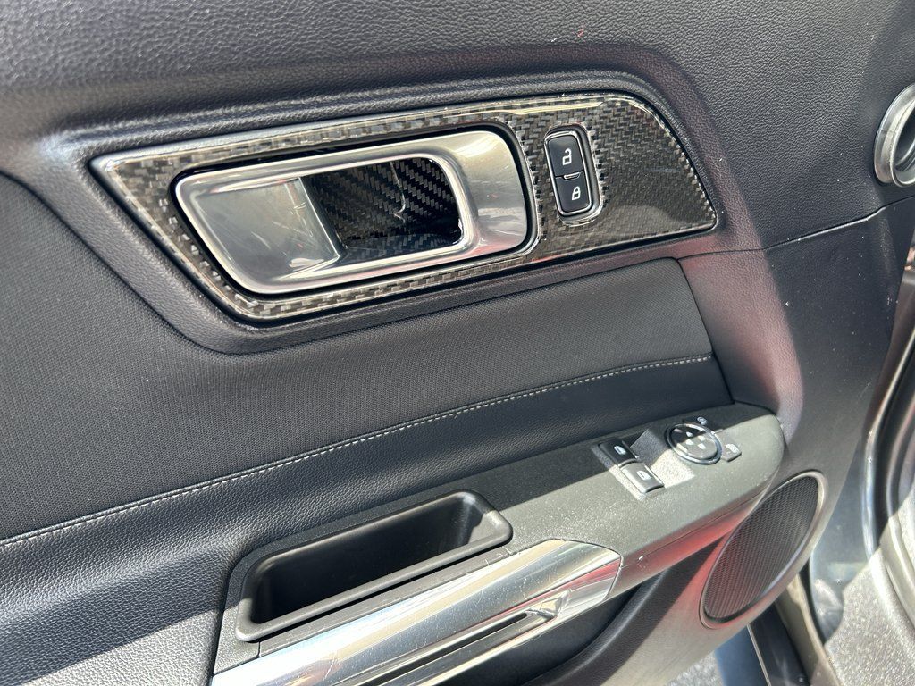 Used 2019 Ford Mustang Coupe RWD image 13