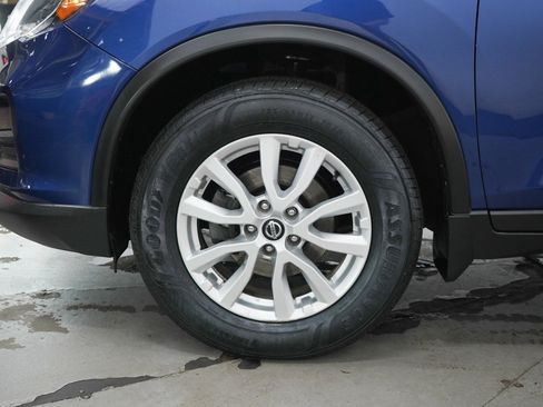 Used 2019 Nissan Rogue SV AWD/4WD image 28