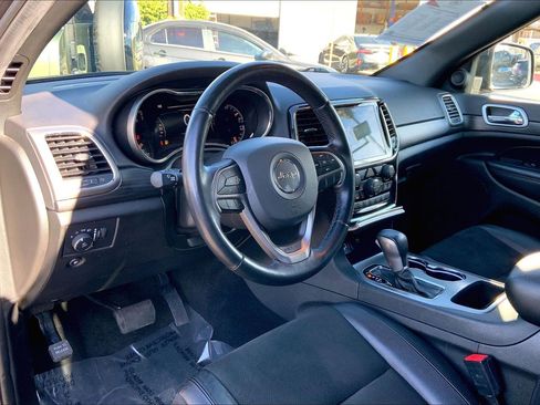 Used 2021 Jeep Grand Cherokee Laredo X image 17