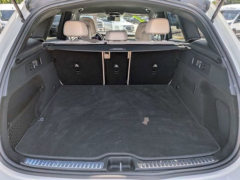 Used 2024 Mercedes-Benz GLC 300 4MATIC image 12