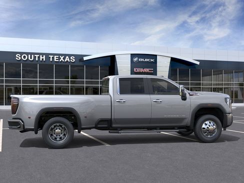 New 2026 GMC Sierra 3500 SLT image 5