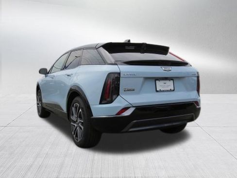 New 2026 Cadillac Optiq Sport 2 w/ LPO, Floor Liner Package image 5