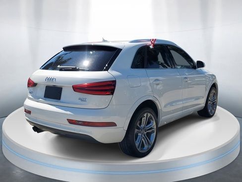 Used 2015 Audi Q3 2.0T Prestige w/ Prestige Package image 4