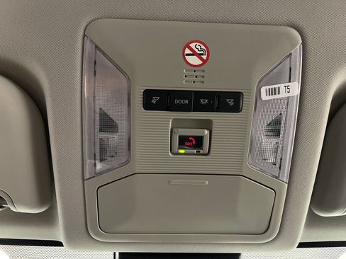 Certified 2025 Toyota RAV4 LE AWD/4WD image 29