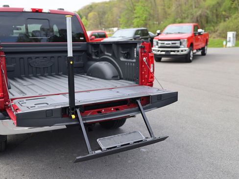 Used 2022 Ford F150 XLT w/ Equipment Group 302A High AWD/4WD image 15