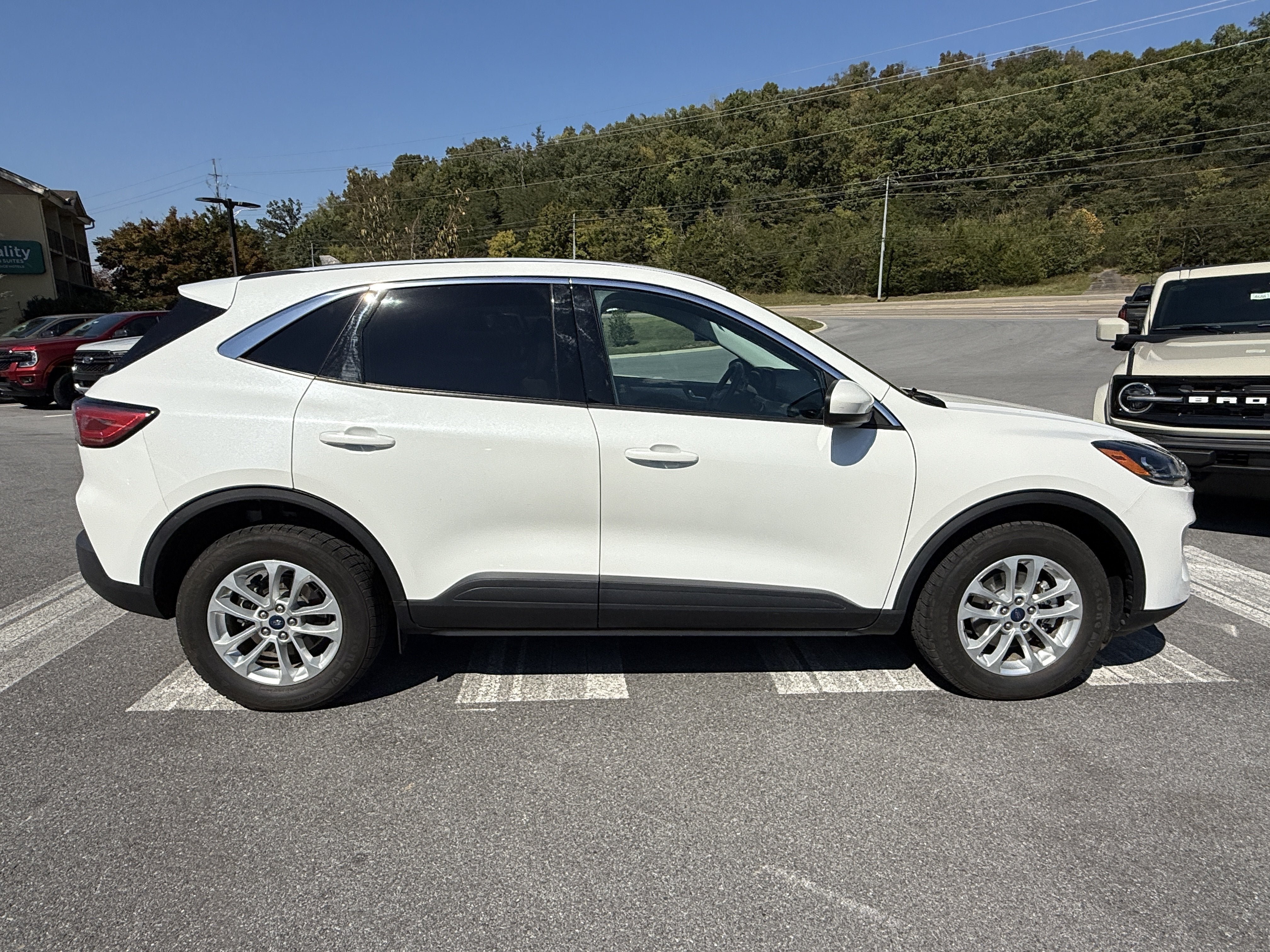 Used 2021 Ford Escape SE w/ Convenience Package AWD/4WD image 5