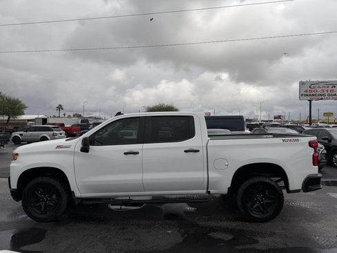 Used 2020 Chevrolet Silverado 1500 Custom Trail Boss w/ Custom Convenience Package image 2