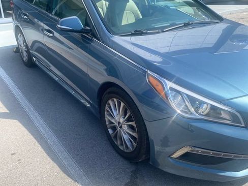 Used 2015 Hyundai Sonata Limited w/ Option Group 05 FWD image 2