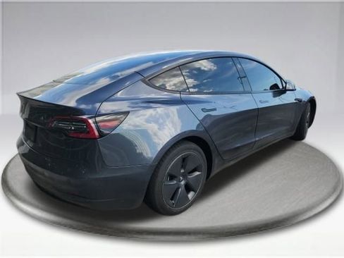 Used 2023 Tesla Model 3 Standard Range image 5