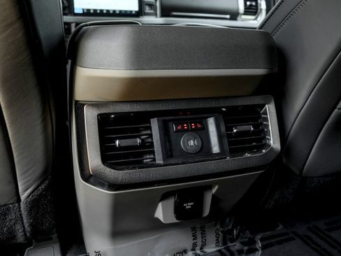 Used 2026 Ford F450 Platinum w/ Platinum Plus Package AWD/4WD image 32