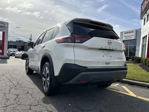 Certified 2023 Nissan Rogue SV w/ SV Premium B Package AWD/4WD image 8