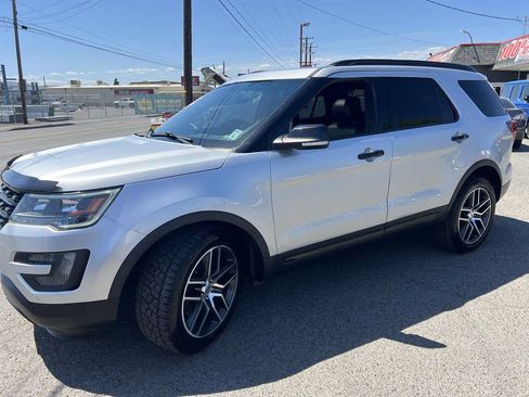 Used 2016 Ford Explorer Sport AWD/4WD image 3