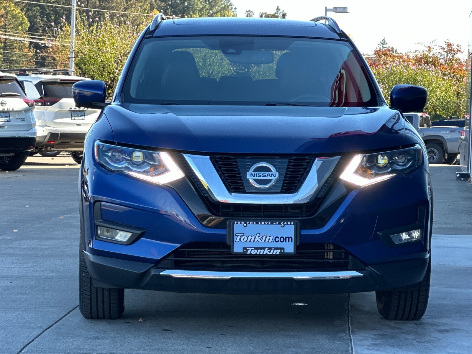 Used 2017 Nissan Rogue SL w/ SL Premium Package AWD/4WD image 9