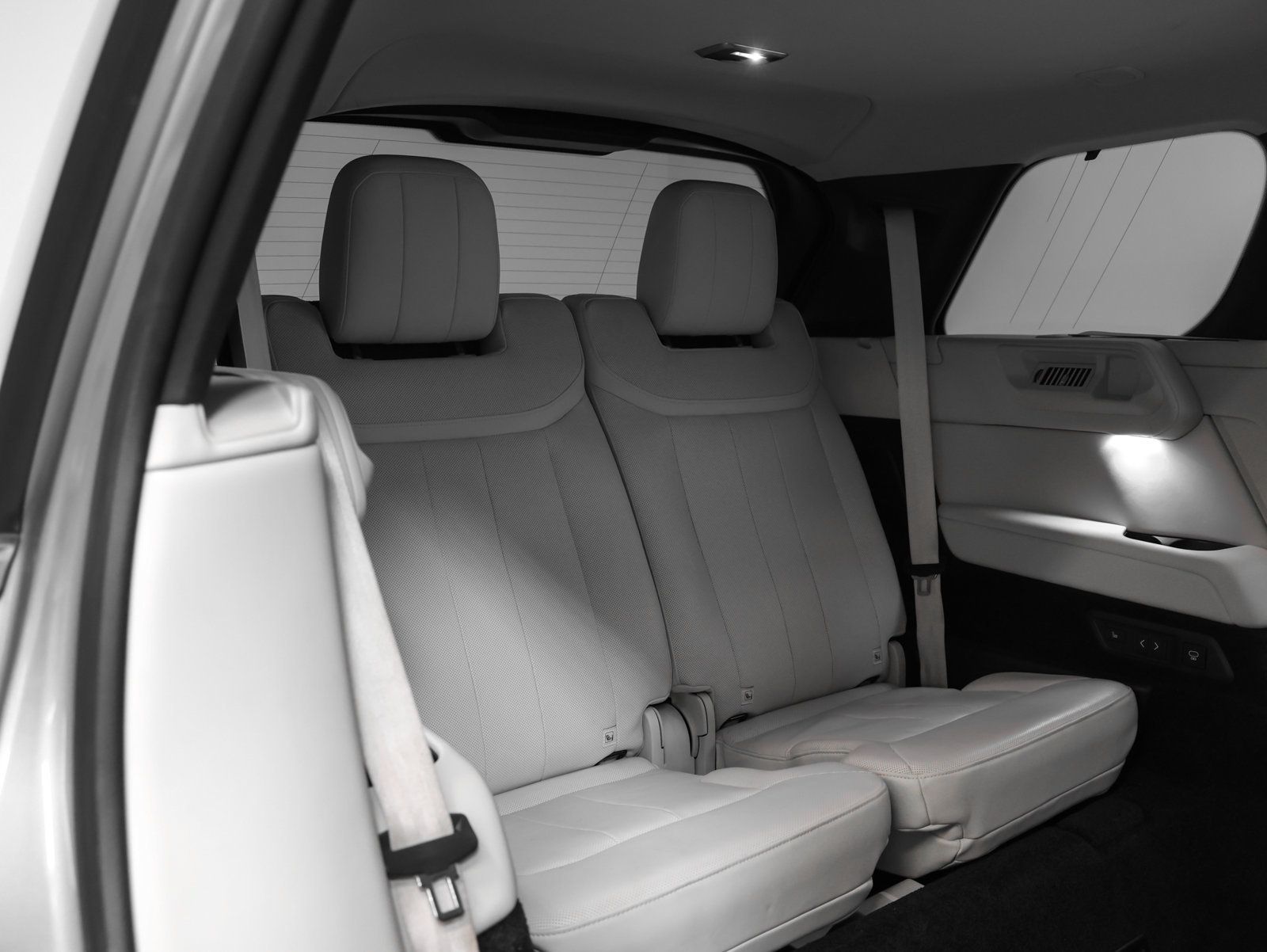 Used 2023 Land Rover Range Rover Long Wheelbase SE AWD/4WD image 30